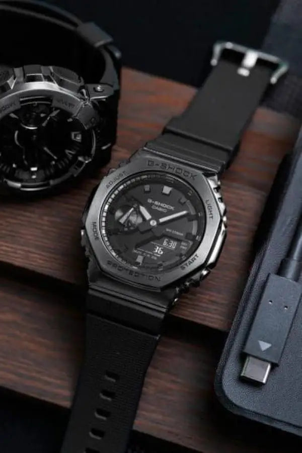 Casio g shock gm2100