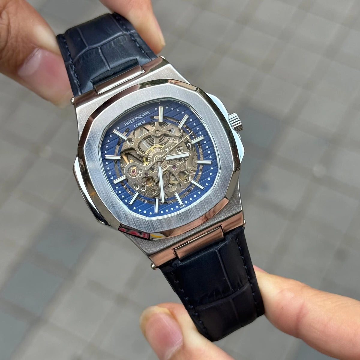Pate k Phillipe Nautilus Leather Automatic ✓
