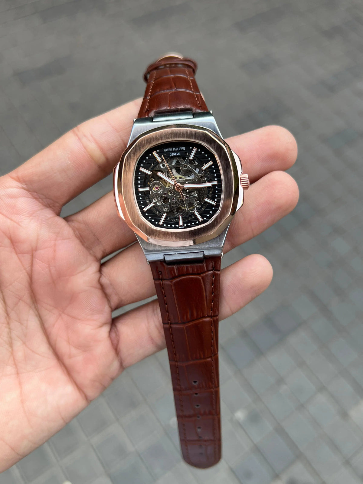 Pate k Phillipe Nautilus Leather Automatic ✓