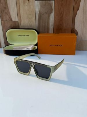 Louis_vuitton_1502_green